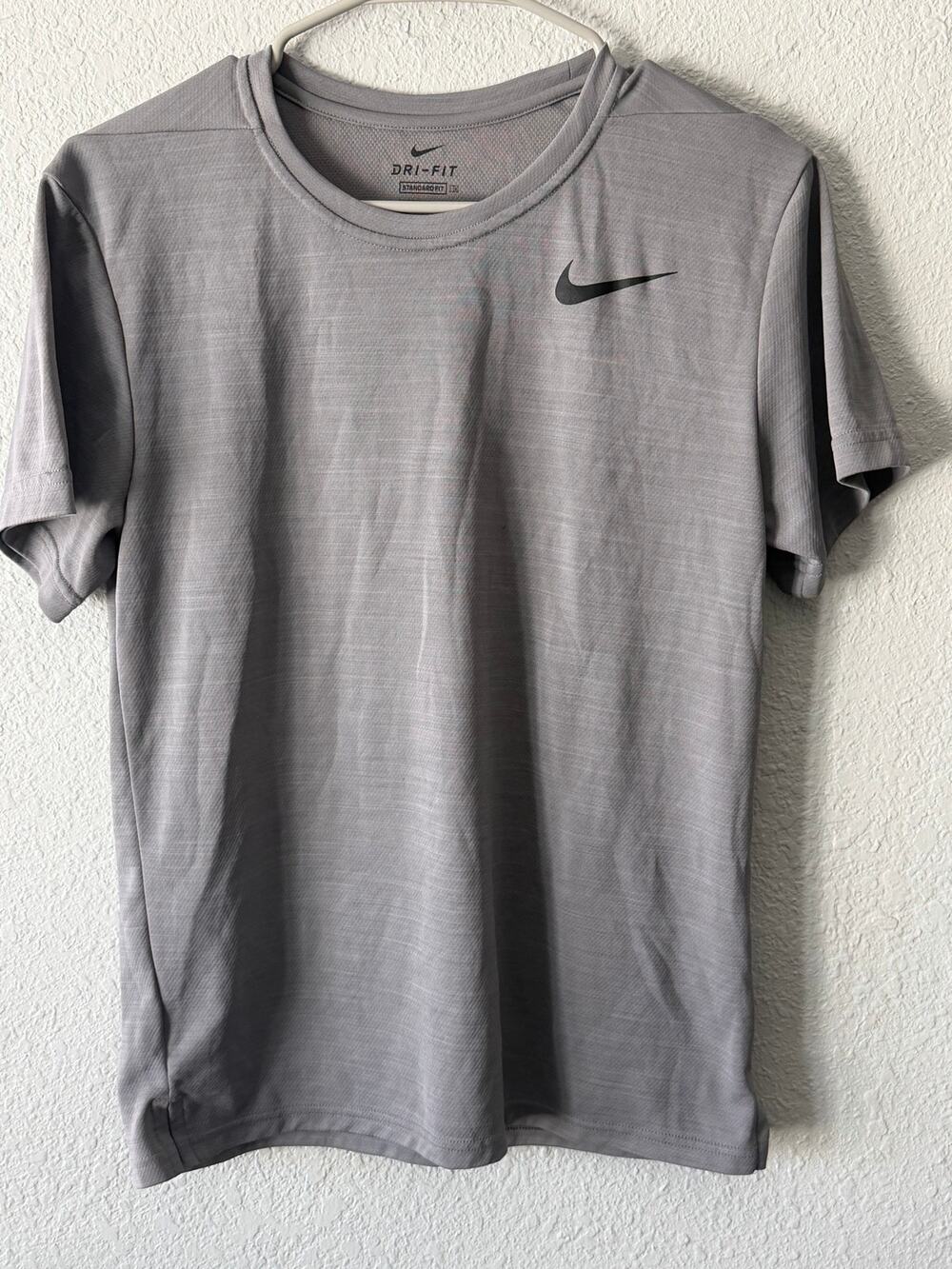 Nike Dri-Fit Men's Size S Shirt